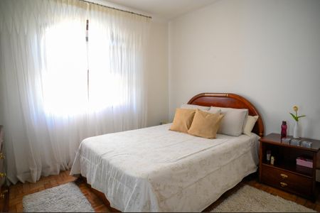 Casa à venda com 170m², 3 quartos e 2 vagas Casa à venda com 170m², 3 quartos e 2 vagasSuite