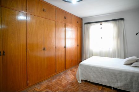 Casa à venda com 170m², 3 quartos e 2 vagas Casa à venda com 170m², 3 quartos e 2 vagasQuarto 1