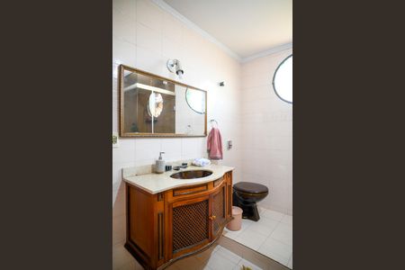 Casa à venda com 170m², 3 quartos e 2 vagas Casa à venda com 170m², 3 quartos e 2 vagasBanheiro - Suite