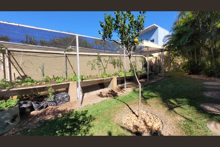 Casa de condomínio à venda com 630m², 5 quartos e 6 vagas Casa de condomínio à venda com 630m², 5 quartos e 6 vagasÁrea externa