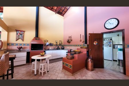 Casa de condomínio à venda com 630m², 5 quartos e 6 vagas Casa de condomínio à venda com 630m², 5 quartos e 6 vagasÁrea gourmet