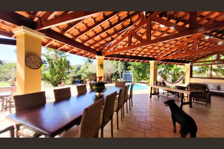 Casa de condomínio à venda com 630m², 5 quartos e 6 vagas Casa de condomínio à venda com 630m², 5 quartos e 6 vagasÁrea gourmet