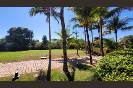 Casa de condomínio à venda com 630m², 5 quartos e 6 vagas Casa de condomínio à venda com 630m², 5 quartos e 6 vagasÁrea externa