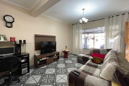 Casa à venda com 230m², 4 quartos e 2 vagas Casa à venda com 230m², 4 quartos e 2 vagasSala