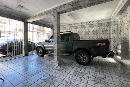 Casa à venda com 230m², 4 quartos e 2 vagas Casa à venda com 230m², 4 quartos e 2 vagasGaragem