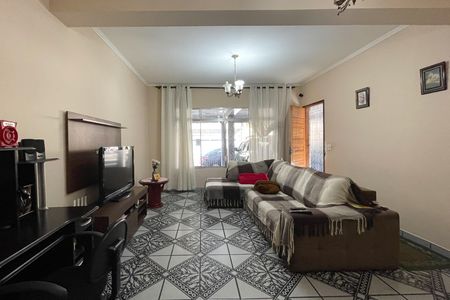 Casa à venda com 230m², 4 quartos e 2 vagas Casa à venda com 230m², 4 quartos e 2 vagasSala