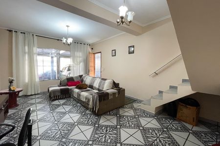 Casa à venda com 230m², 4 quartos e 2 vagas Casa à venda com 230m², 4 quartos e 2 vagasSala