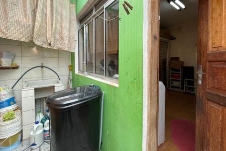 Casa à venda com 230m², 4 quartos e 2 vagas Casa à venda com 230m², 4 quartos e 2 vagasÁrea de Serviço