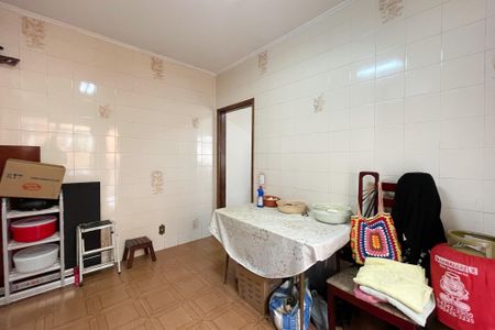 Casa à venda com 230m², 4 quartos e 2 vagas Casa à venda com 230m², 4 quartos e 2 vagasQuarto de Serviço