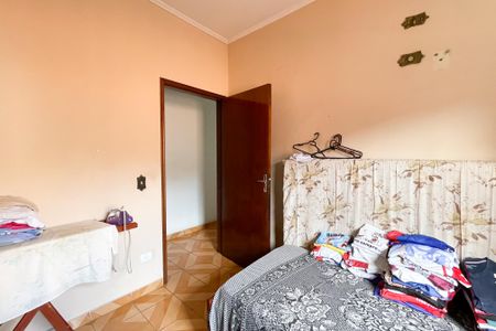 Casa à venda com 230m², 4 quartos e 2 vagas Casa à venda com 230m², 4 quartos e 2 vagasQuarto 2