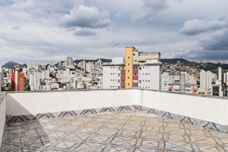 Apartamento à venda com 300m², 4 quartos e 2 vagasCobertura