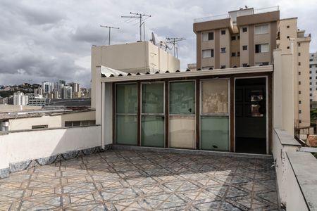 Apartamento à venda com 300m², 4 quartos e 2 vagasCobertura