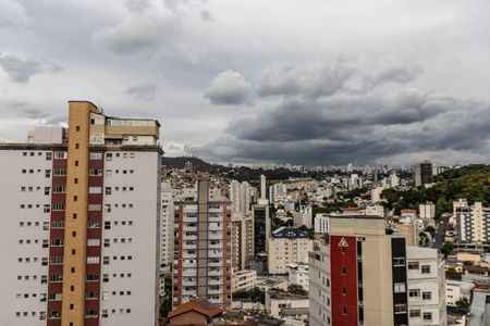 Apartamento à venda com 300m², 4 quartos e 2 vagasVista da Sacada