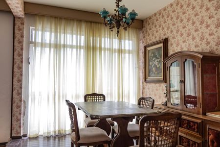 Apartamento à venda com 300m², 4 quartos e 2 vagasCopa