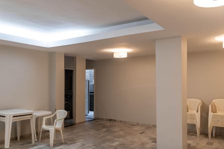 Apartamento à venda com 300m², 4 quartos e 2 vagasÁrea comum - Salão de festas