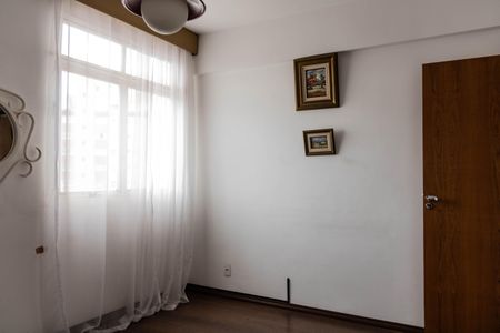 Apartamento à venda com 300m², 4 quartos e 2 vagasQuarto 1