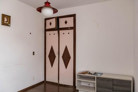 Apartamento à venda com 300m², 4 quartos e 2 vagasQuarto 1