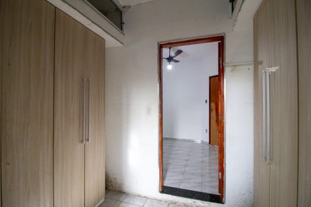 Casa para alugar com 200m², 3 quartos e 3 vagas Casa para alugar com 200m², 3 quartos e 3 vagasCloset da suíte 1