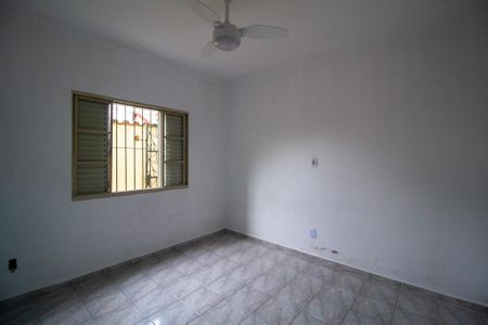 Casa para alugar com 200m², 3 quartos e 3 vagas Casa para alugar com 200m², 3 quartos e 3 vagasQuarto