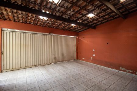 Casa para alugar com 200m², 3 quartos e 3 vagas Casa para alugar com 200m², 3 quartos e 3 vagasGaragem