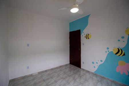 Casa para alugar com 200m², 3 quartos e 3 vagas Casa para alugar com 200m², 3 quartos e 3 vagasQuarto