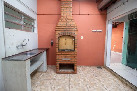 Casa para alugar com 200m², 3 quartos e 3 vagas Casa para alugar com 200m², 3 quartos e 3 vagasÁrea comum