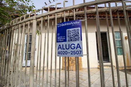 Casa para alugar com 200m², 3 quartos e 3 vagas Casa para alugar com 200m², 3 quartos e 3 vagasFachada