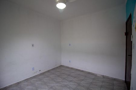 Casa para alugar com 200m², 3 quartos e 3 vagas Casa para alugar com 200m², 3 quartos e 3 vagasQuarto
