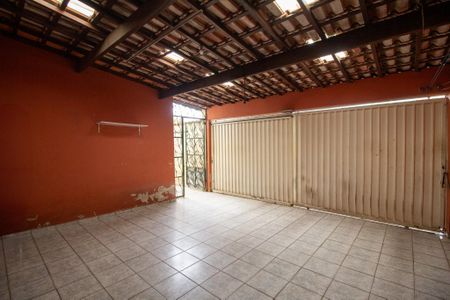 Casa para alugar com 200m², 3 quartos e 3 vagas Casa para alugar com 200m², 3 quartos e 3 vagasGaragem