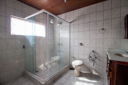 Casa para alugar com 200m², 3 quartos e 3 vagas Casa para alugar com 200m², 3 quartos e 3 vagasBanheiro da Suíte 2