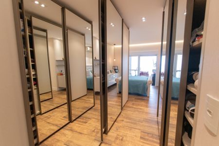 Apartamento à venda com 360m², 4 quartos e 6 vagasCloset da suíte 3