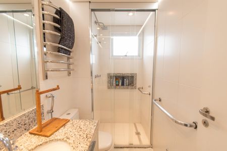 Apartamento à venda com 360m², 4 quartos e 6 vagasBanheiro da suíte 2