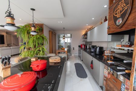 Apartamento à venda com 360m², 4 quartos e 6 vagasVaranda gourmet