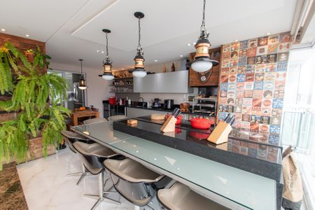 Apartamento à venda com 360m², 4 quartos e 6 vagasVaranda gourmet