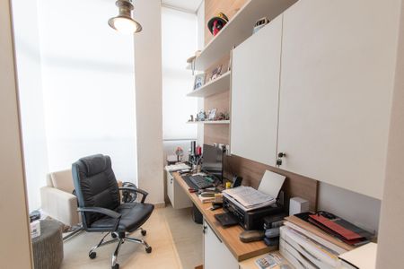 Apartamento à venda com 360m², 4 quartos e 6 vagasEscritório