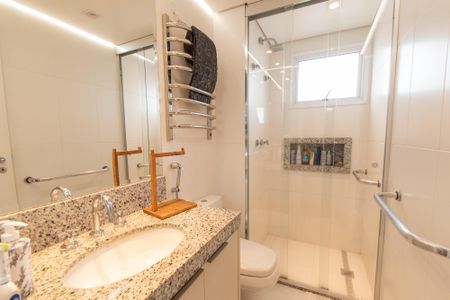 Apartamento à venda com 360m², 4 quartos e 6 vagasBanheiro da suíte 2