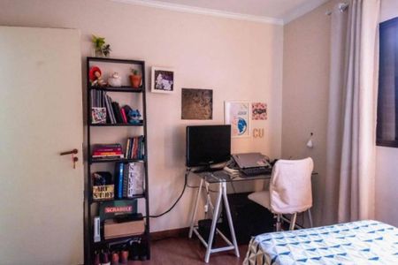 Casa à venda com 282m², 4 quartos e 6 vagas