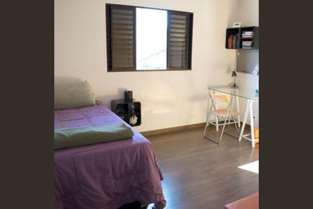 Casa à venda com 282m², 4 quartos e 6 vagas