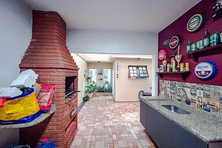 Casa à venda com 220m², 4 quartos e 2 vagasÁrea externa