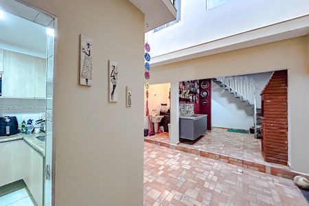 Casa à venda com 220m², 4 quartos e 2 vagasÁrea externa