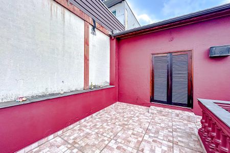 Casa à venda com 220m², 4 quartos e 2 vagasVaranda do Quarto 1