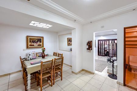 Casa à venda com 220m², 4 quartos e 2 vagasSala de Jantar