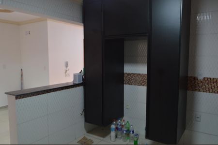 Casa de condomínio para alugar com 230m², 3 quartos e 2 vagasCozinha