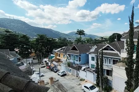 Casa de condomínio para alugar com 230m², 3 quartos e 2 vagasVista da Varanda