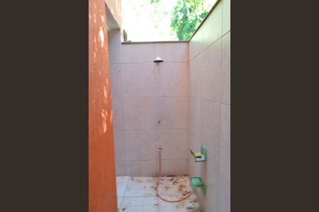 Casa de condomínio para alugar com 230m², 3 quartos e 2 vagasBanheiro de Serviço