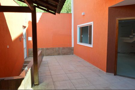 Casa de condomínio para alugar com 230m², 3 quartos e 2 vagasQuintal