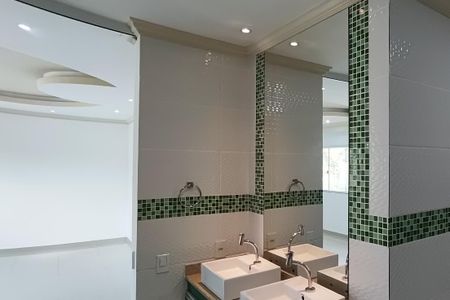 Casa de condomínio para alugar com 230m², 3 quartos e 2 vagasBanheiro da Suíte 3