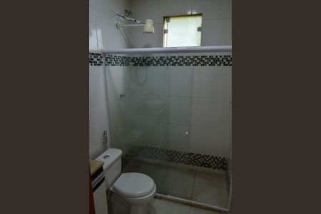 Casa de condomínio para alugar com 230m², 3 quartos e 2 vagasBanheiro da Suíte 1