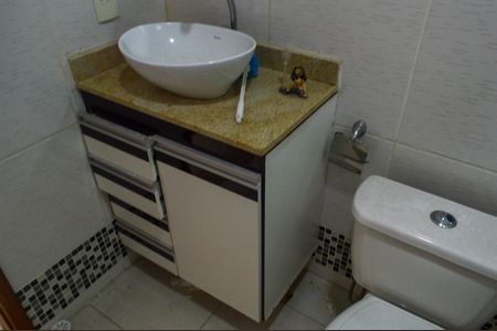 Casa de condomínio para alugar com 230m², 3 quartos e 2 vagasBanheiro da Suíte 1