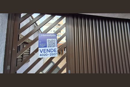 Casa à venda com 228m², 2 quartos e 2 vagasPlaca